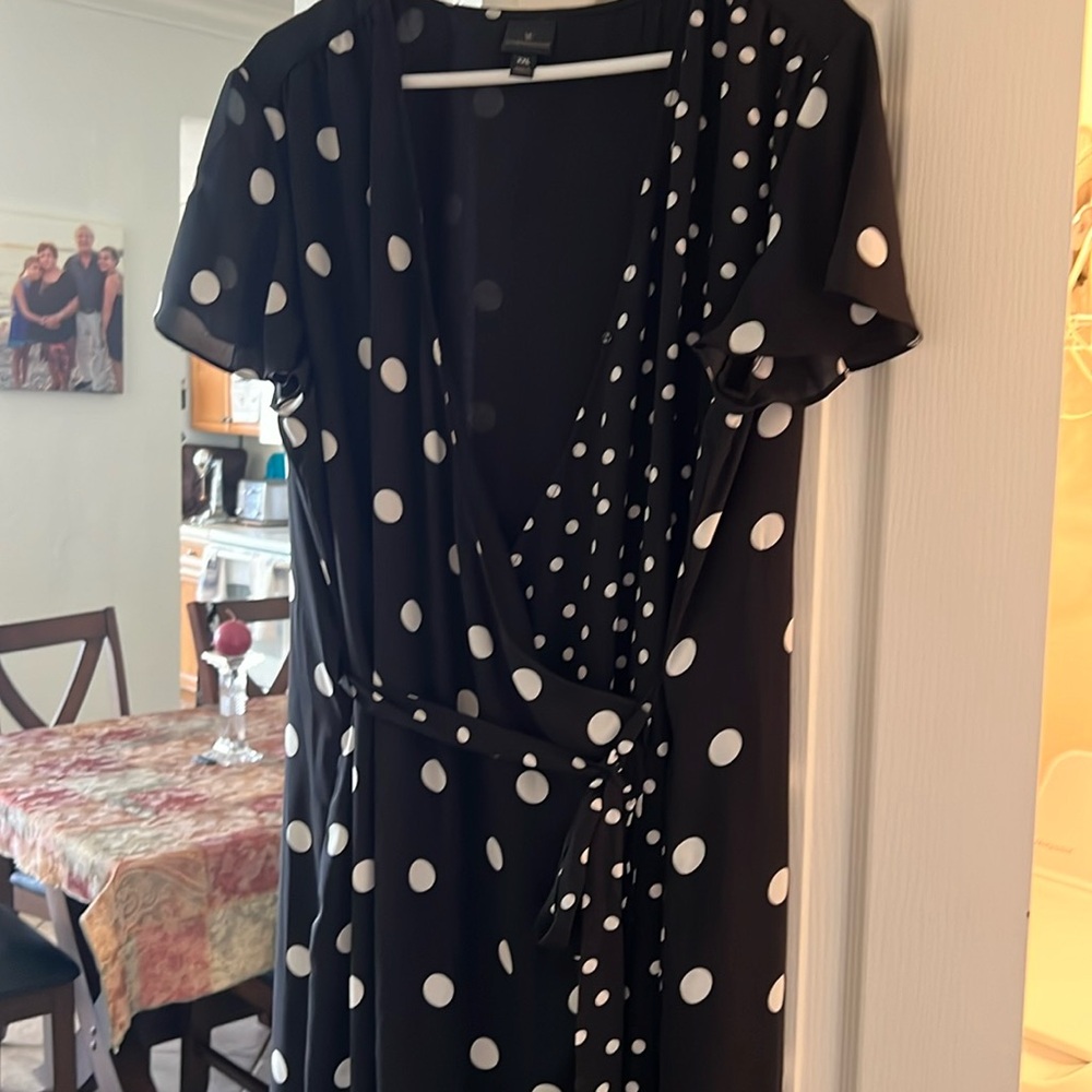 Wrap around women’s dress XXL ..